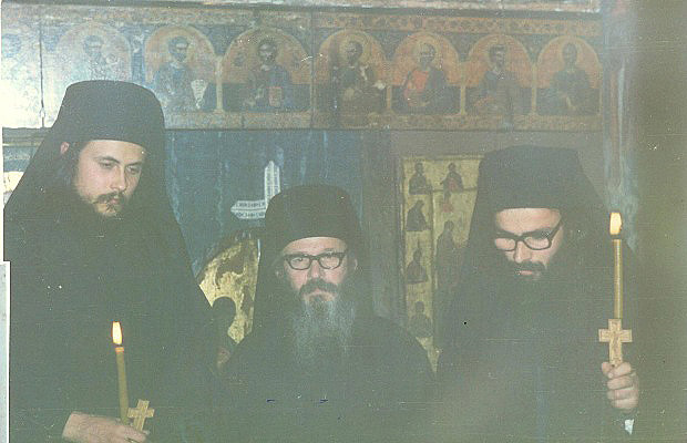 Монашење о. Амвросија и о. Николаја у Црној Реци 1986. године